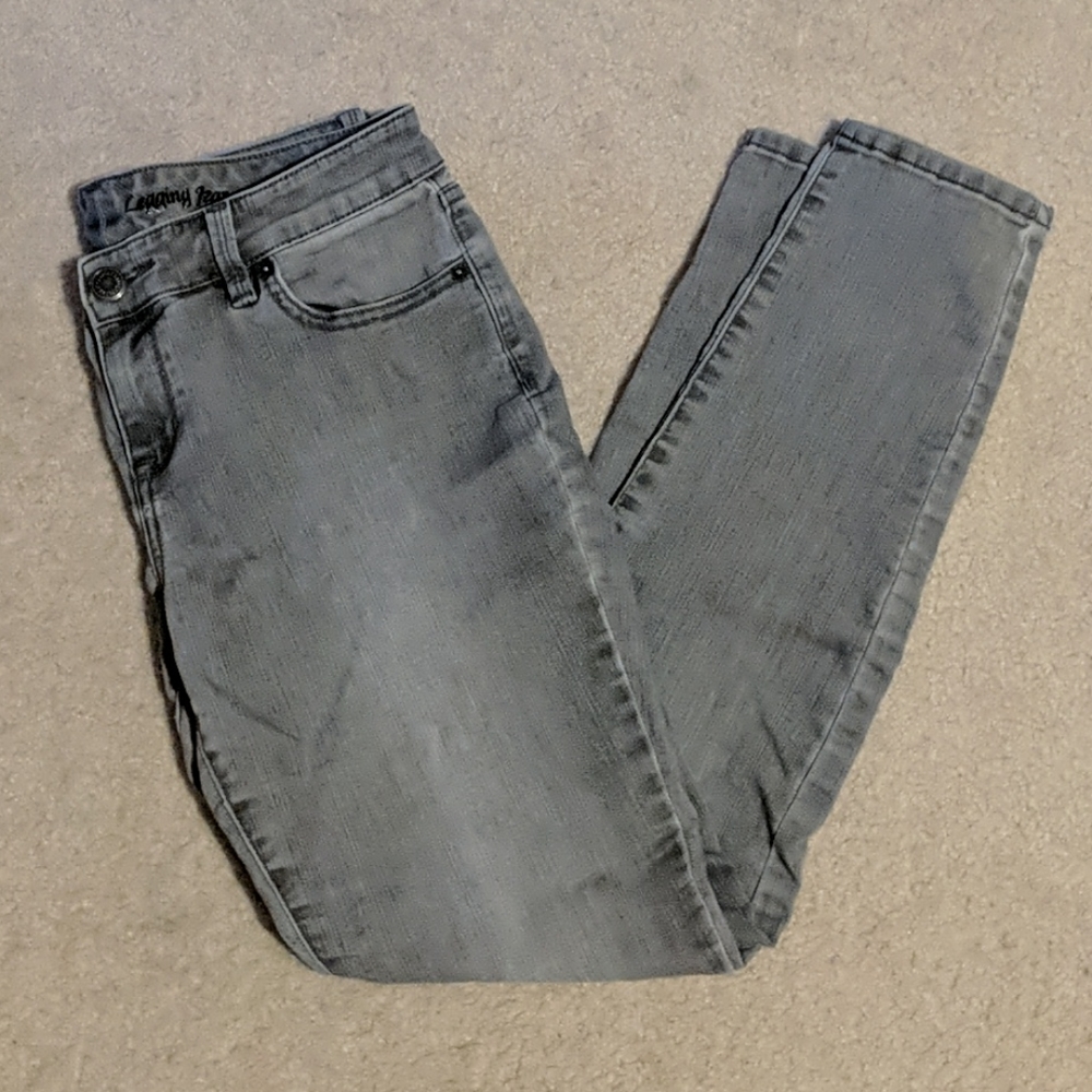 3/$20! The Limited Grey Legging Jean